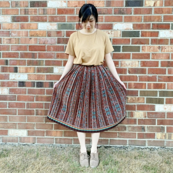 Meet your Posher, Lauretta - Picture 1 of 1